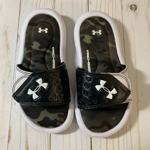 Under Armor boys sandals